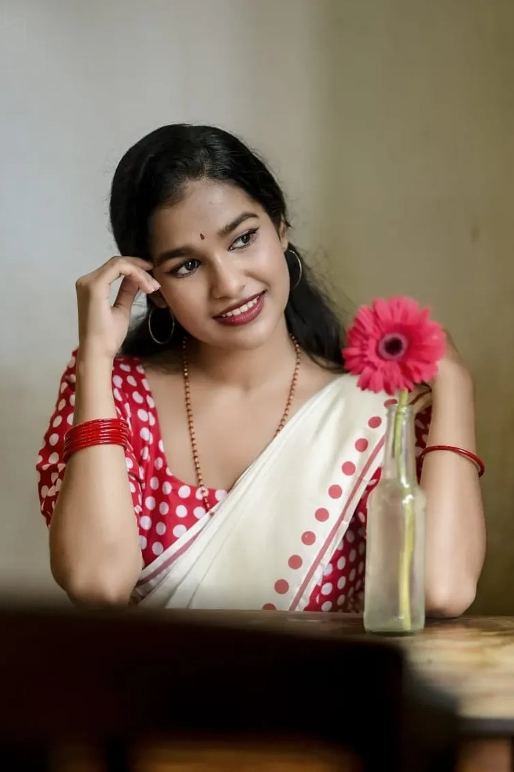 Manjadi Red Dots Printed Settumund with Polka Dots Printed Blouse Material