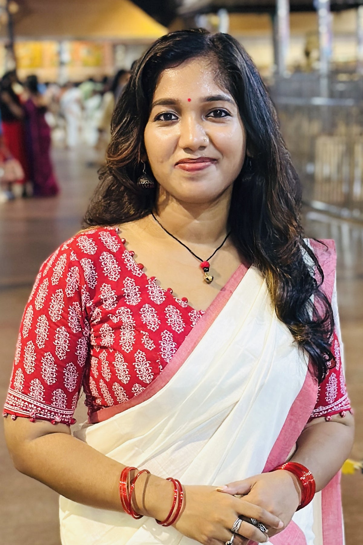 Sindhura - Red Mulloth Settumund with Printed Blouse Material