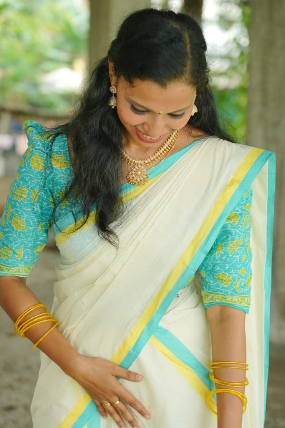 Rugmini - Mulloth Settumund with Kantha Cotton Blouse Material