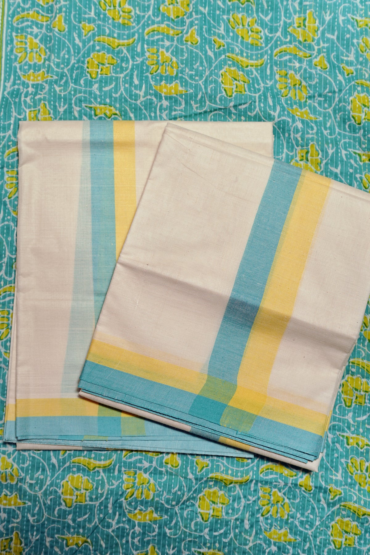 Rugmini - Mulloth Settumund with Kantha Cotton Blouse Material