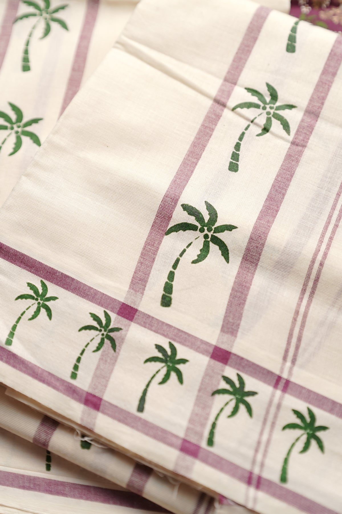 Theng Wine Coconut Printed Settumund with Matching Blouse Material
