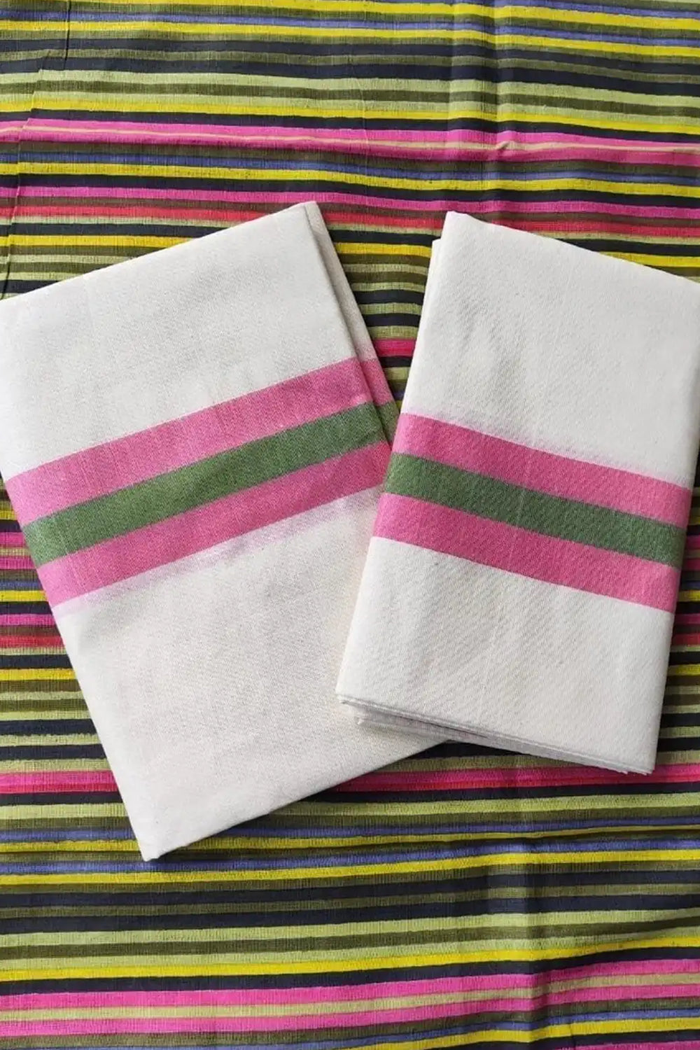 Vandhana - Mulloth Settumund with Striped Blouse Material