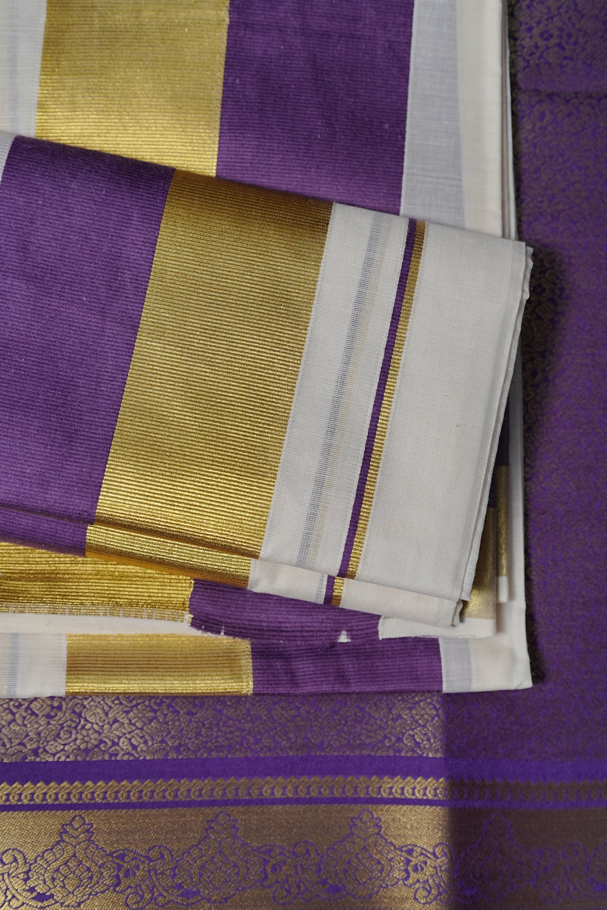 Aathira – Violet and Golden Kasav Settumund with Brocade Blouse Material