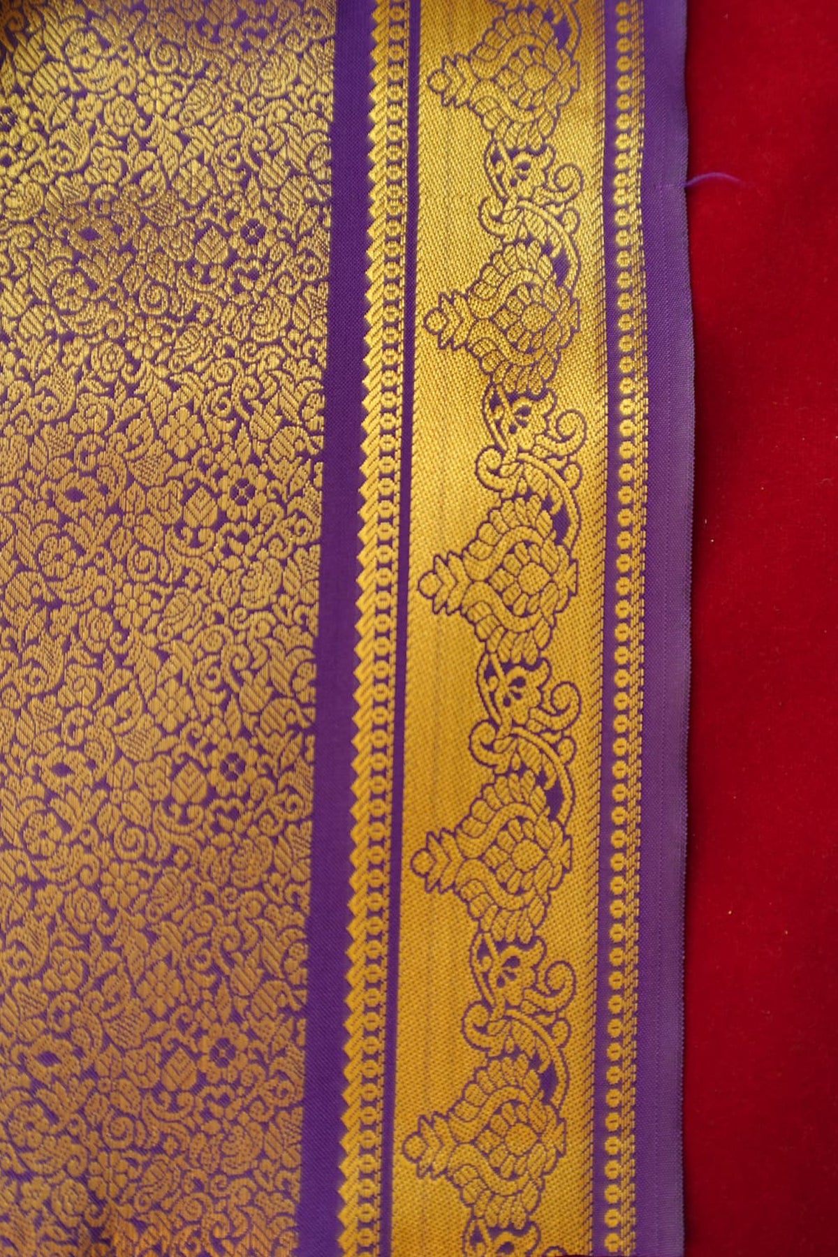 Aathira – Violet and Golden Kasav Settumund with Brocade Blouse Material
