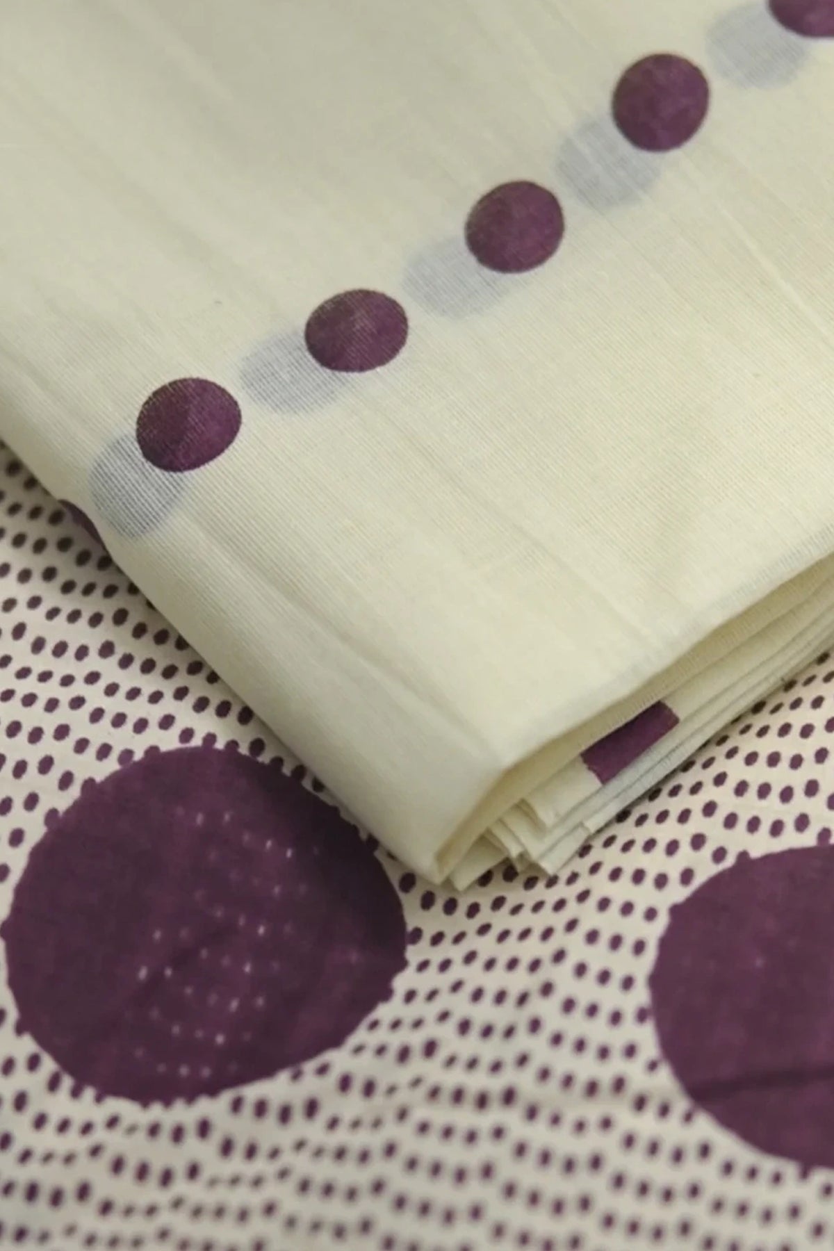 Wine Pottu - Wine color Dots Screen Printed Settumund with Matching Blouse Material