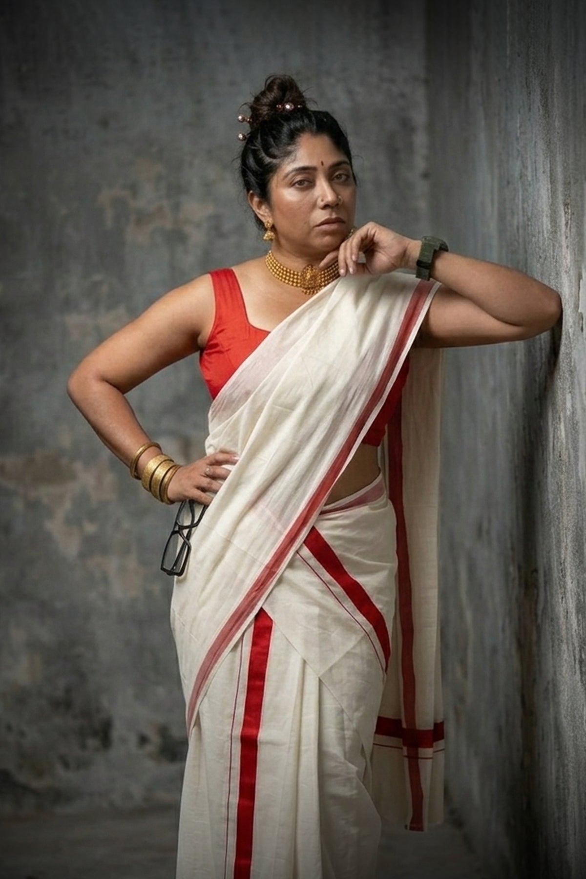 Abhaya - Kerala Traditional Kattikkara Settmundu with Blouse Material