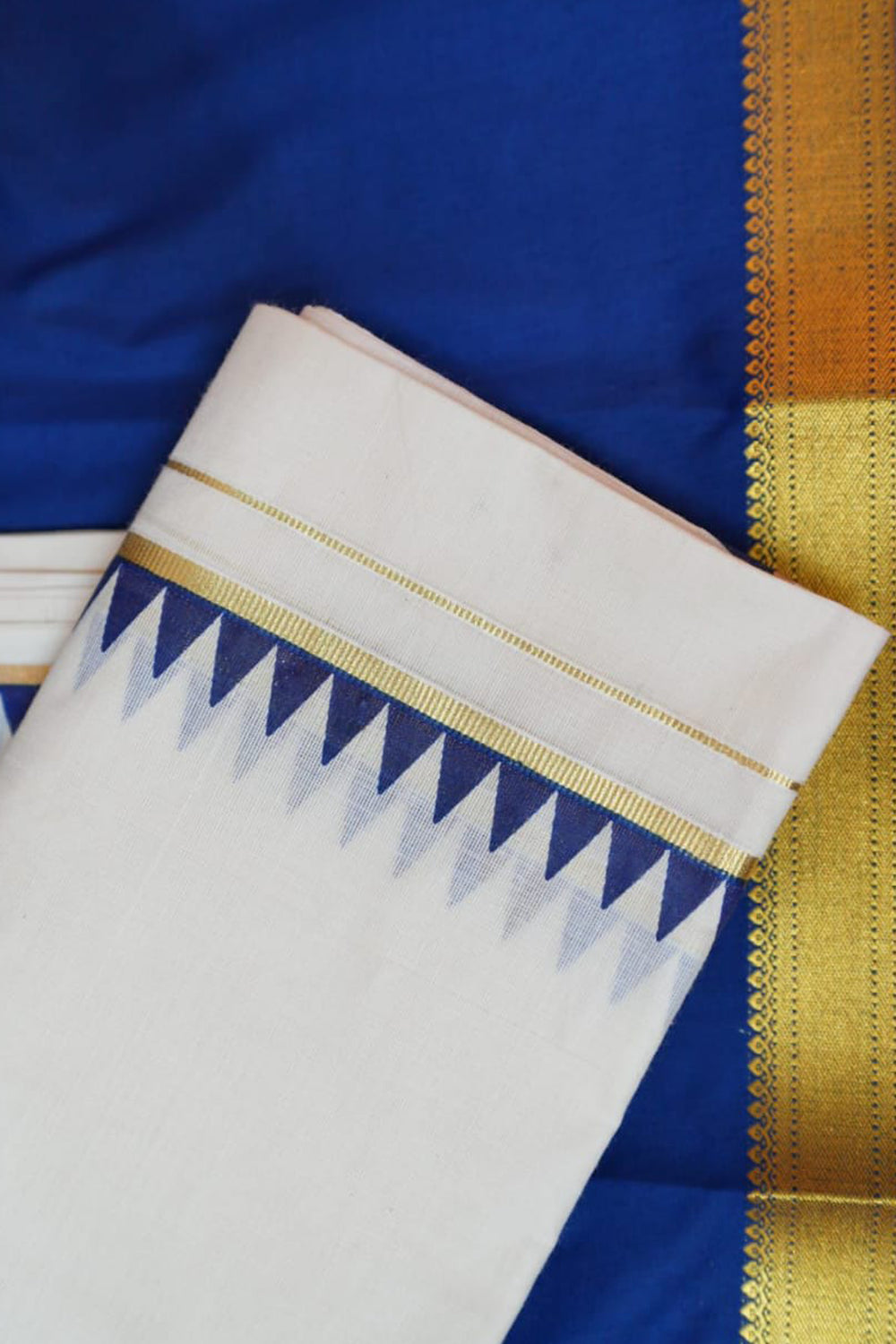 Sheethal – Blue Temple Printed Settumund with Kasav Border Blouse Material