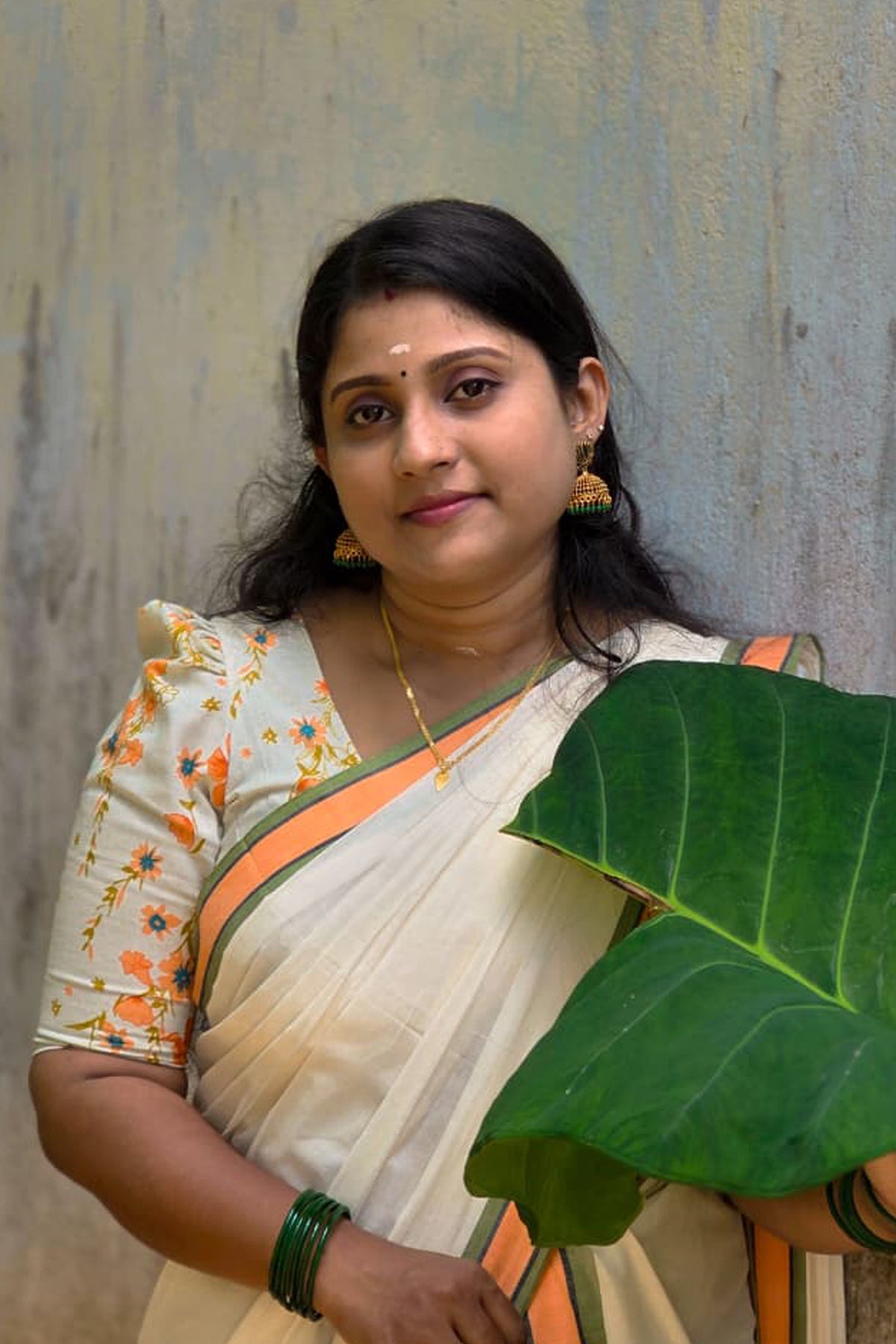 Chembakam - Pure Cotton Mulloth Settumund with Matching Blouse Material