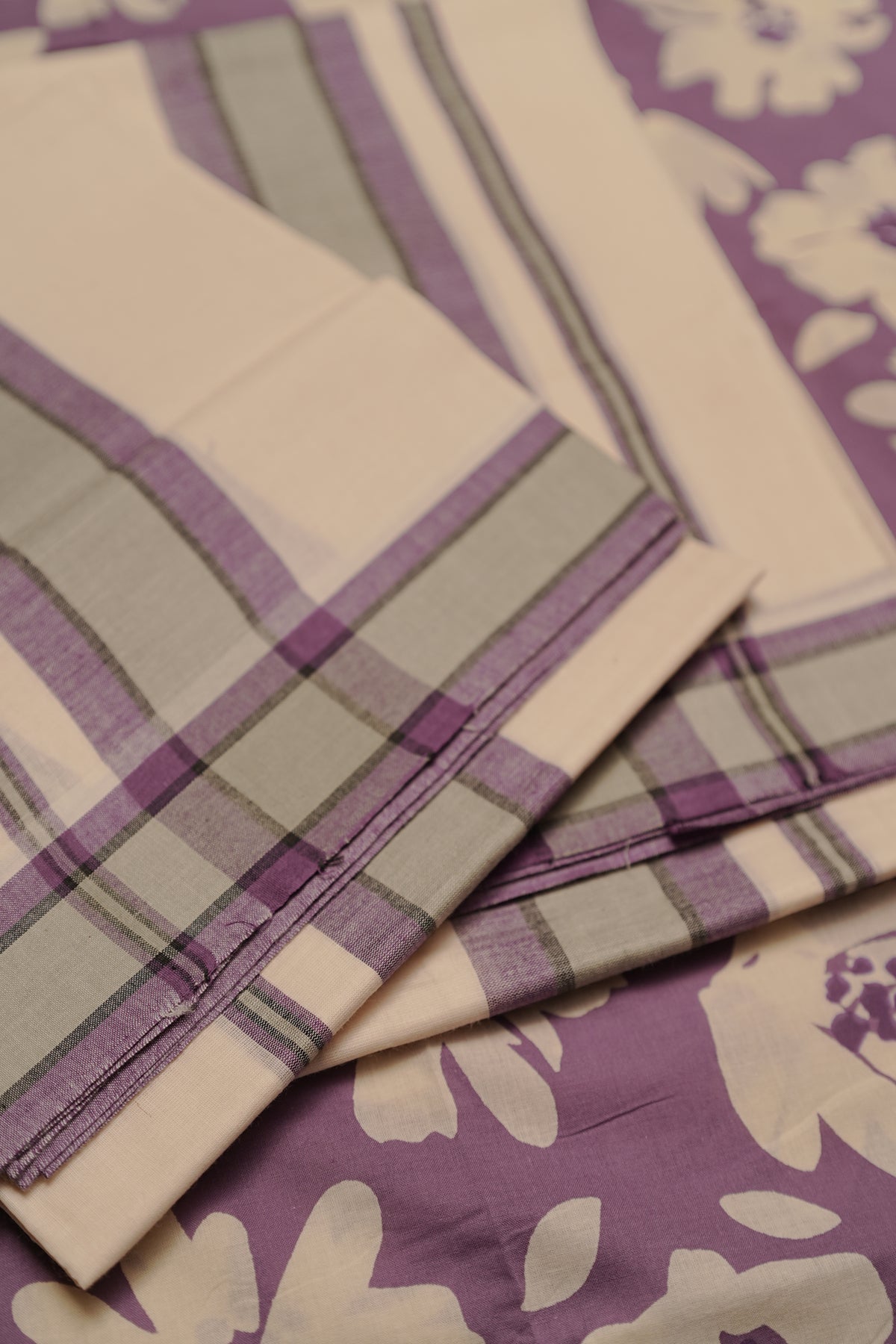 Dhaksha - Pure Cotton Mulloth Settumund with Matching Blouse Material