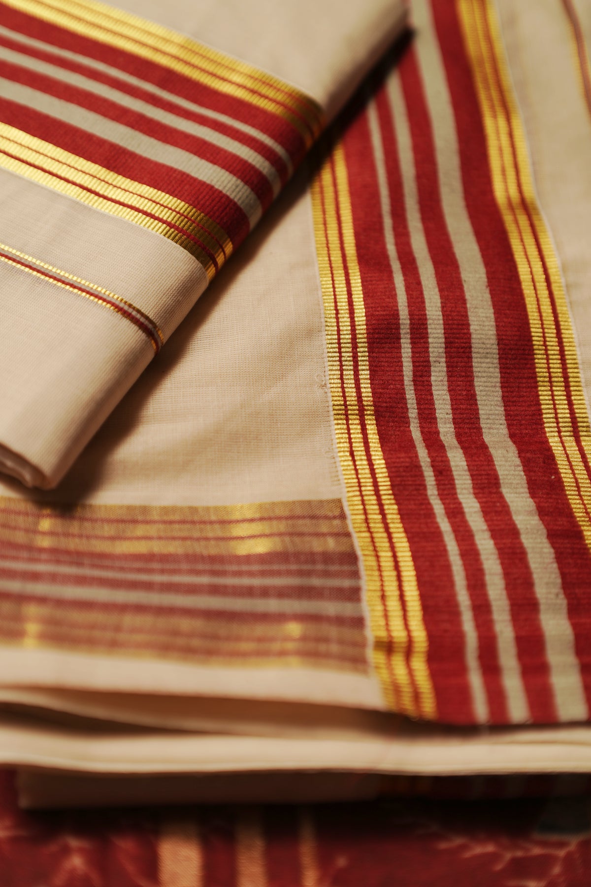 Gayathri- Pure Cotton Kasavu Settu Mundu with Designer Blouse Material