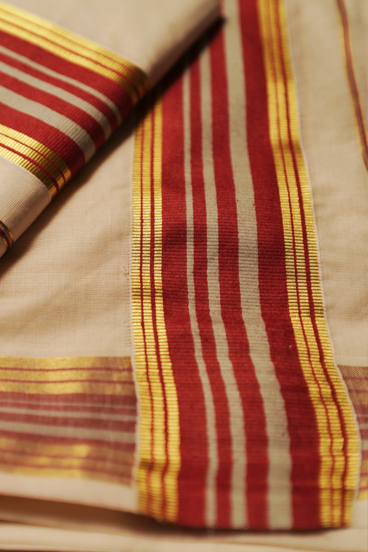 Gayathri- Pure Cotton Kasavu Settu Mundu with Designer Blouse Material