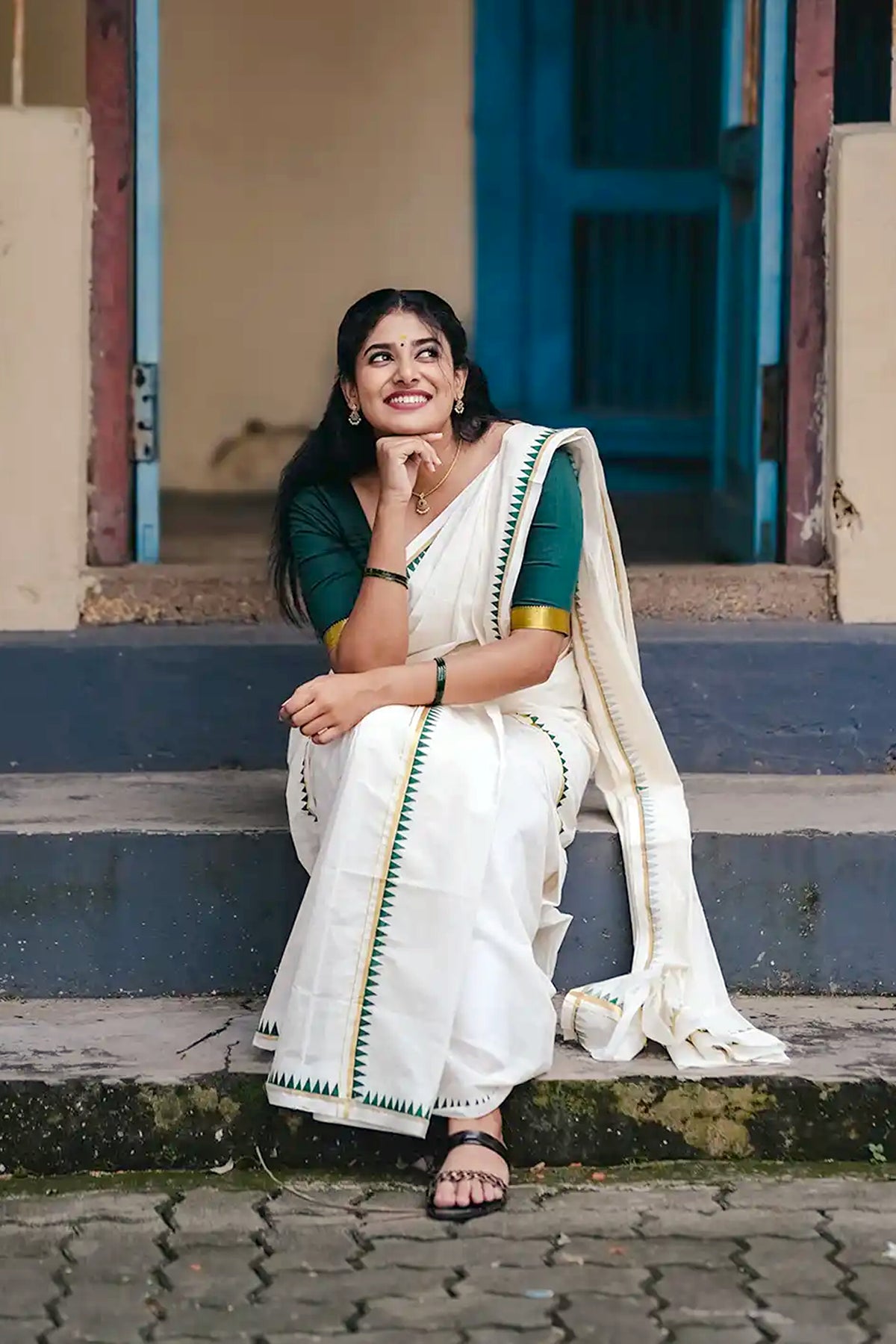 Pacha– Green Temple Printed Settumund with Kasav Border Blouse Material