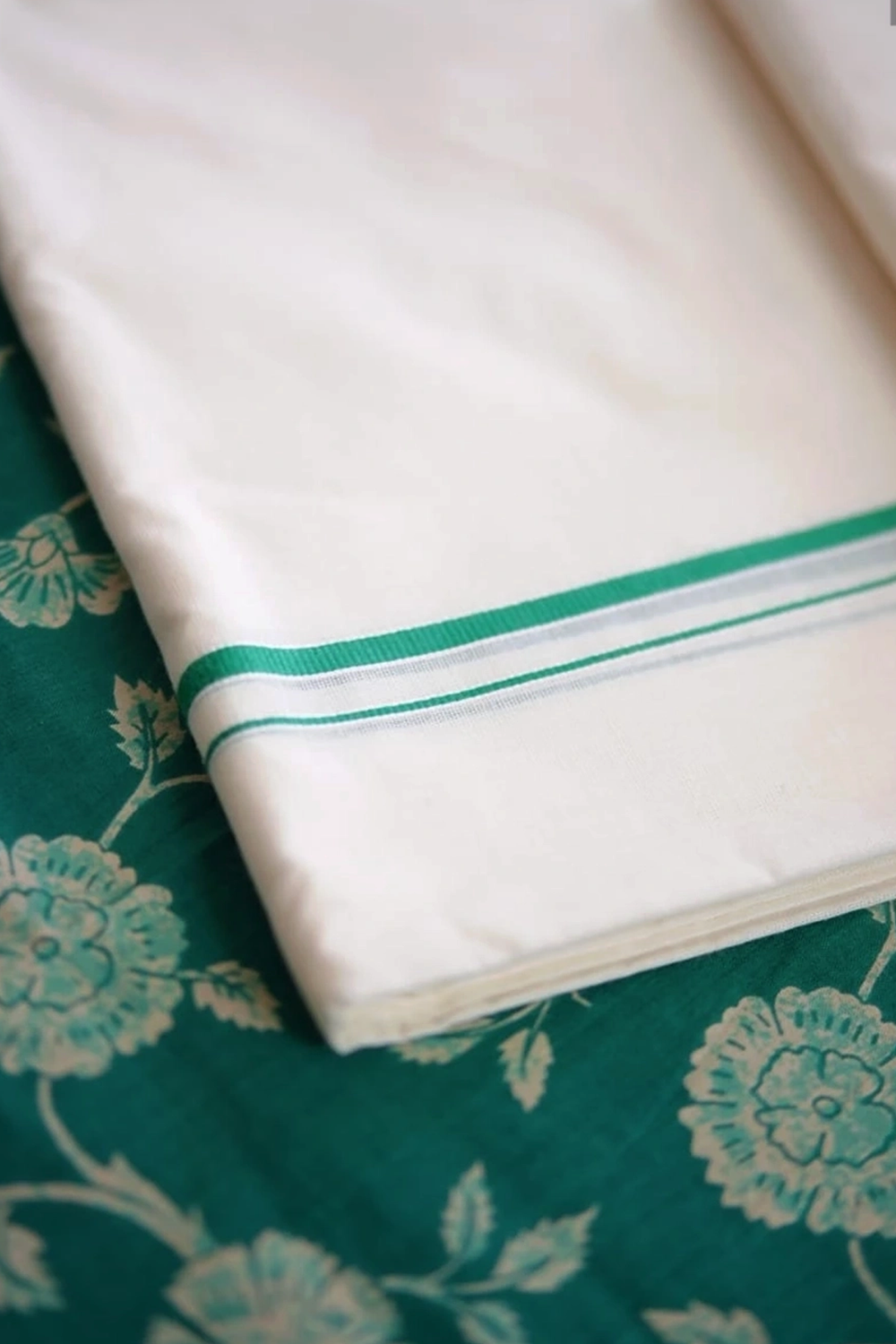 Mazha - Green Puliyilakkara Settumund with Printed Blouse Material