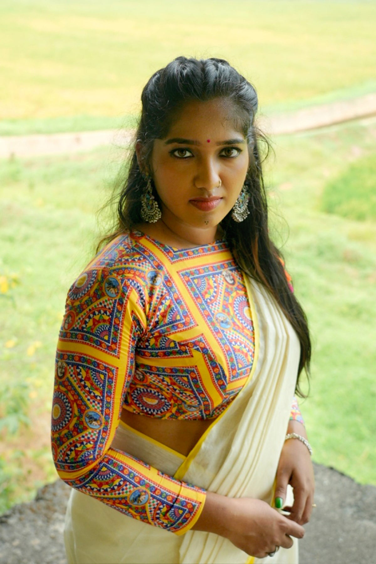 Mithravinda – Yellow Kattikara Settumundu with Printed Blouse Material