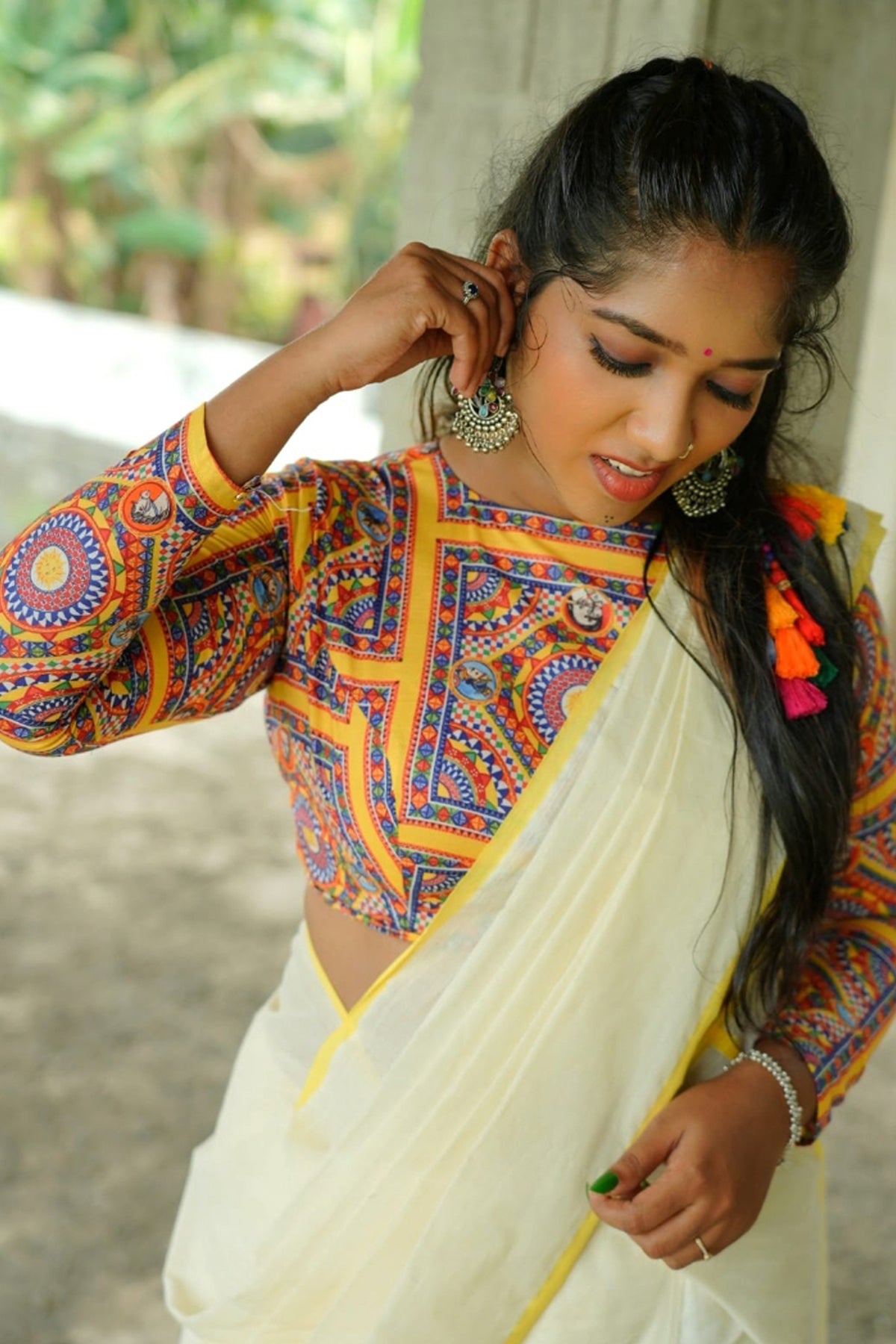 Mithravinda – Yellow Kattikara Settumundu with Printed Blouse Material