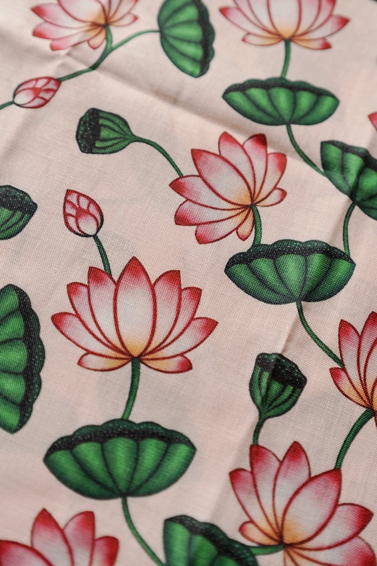 Sarojini - Pink & Green Kattikara Settumundu with Lotus Printed Blouse Material