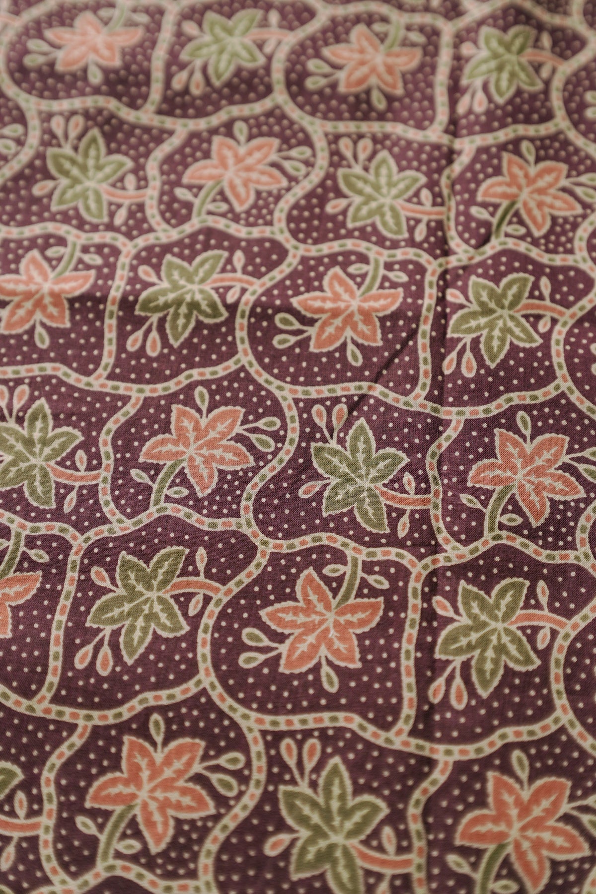 Veena - Purple & Olive Green kattikkara Settu Mundu with Printed Blouse Material