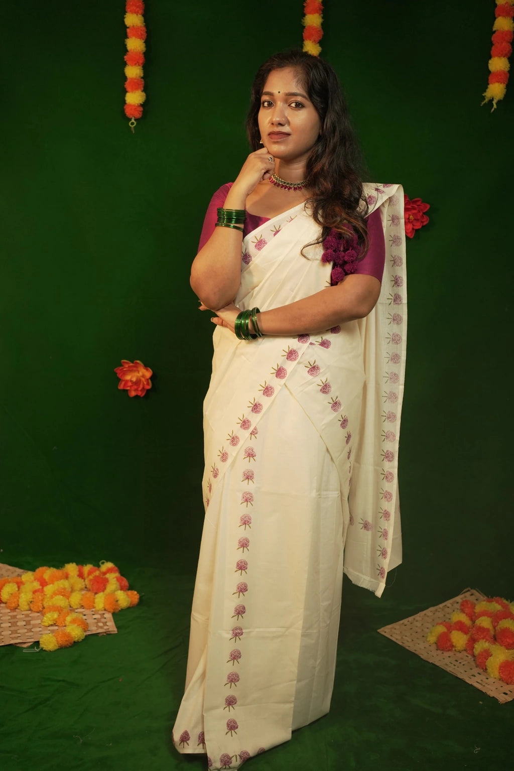 Violet Vaadamalli Settumundu – full model view