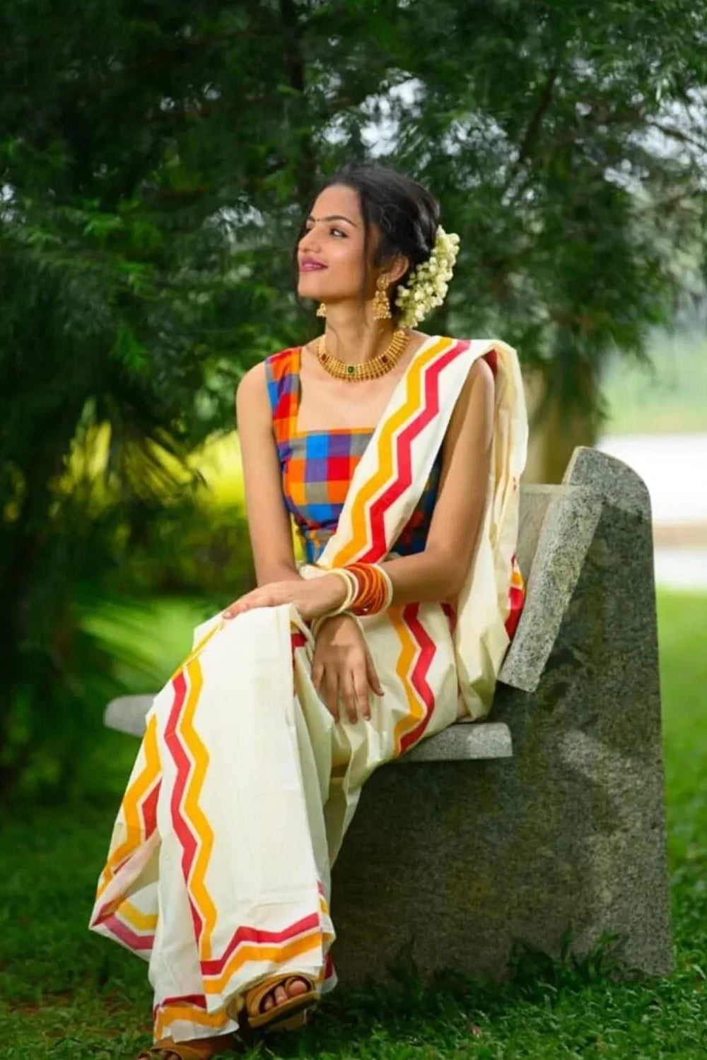Zig Zag - Zig Zag Border Printed Settumund with Checked Blouse Material