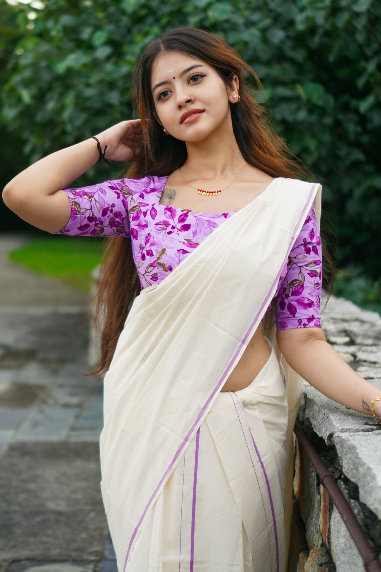Laasya - Lavender Settumund with Printed Blouse Material