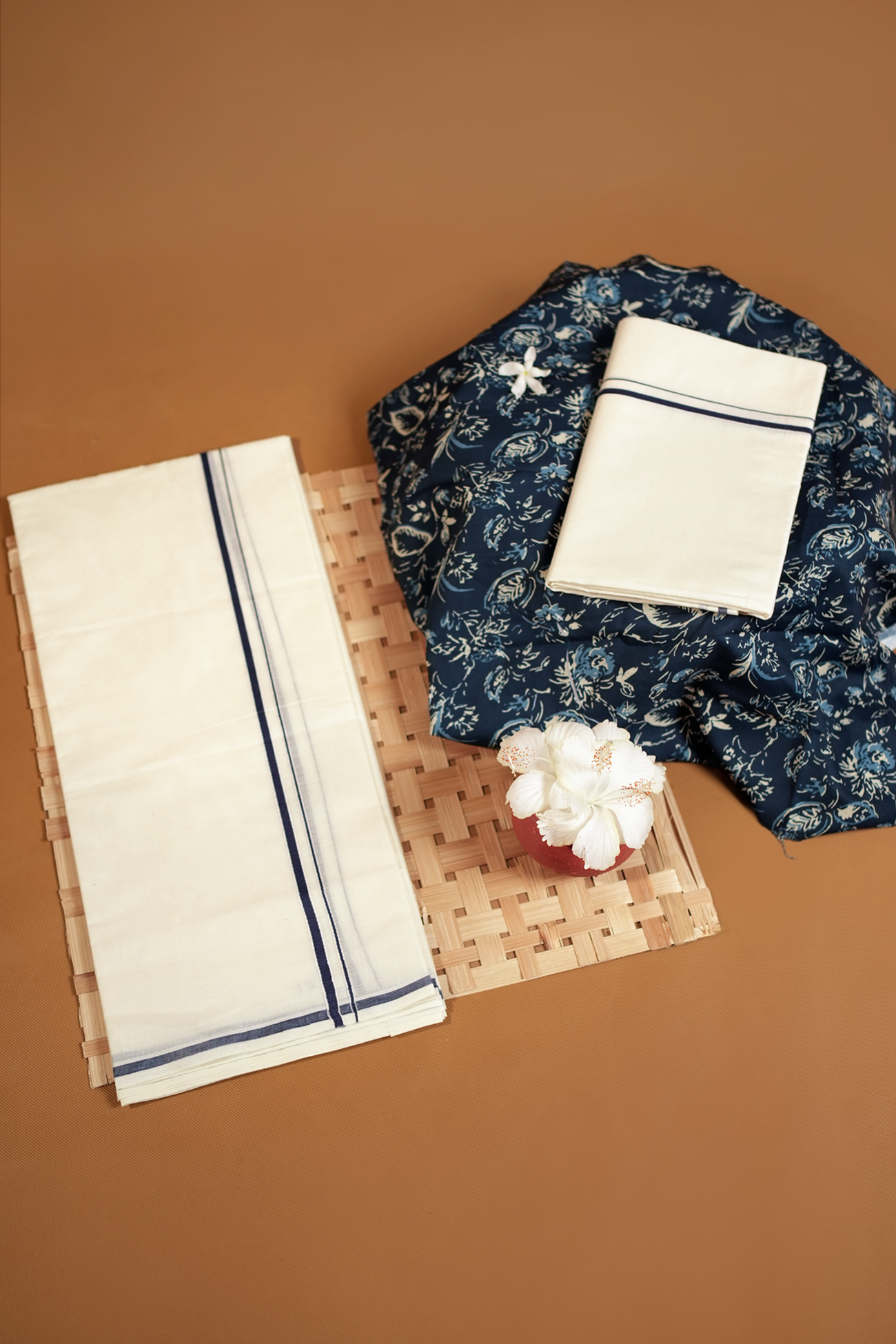 Amrutha- Dark Navy Puliyilakkara Settumund with Printed Blouse Material