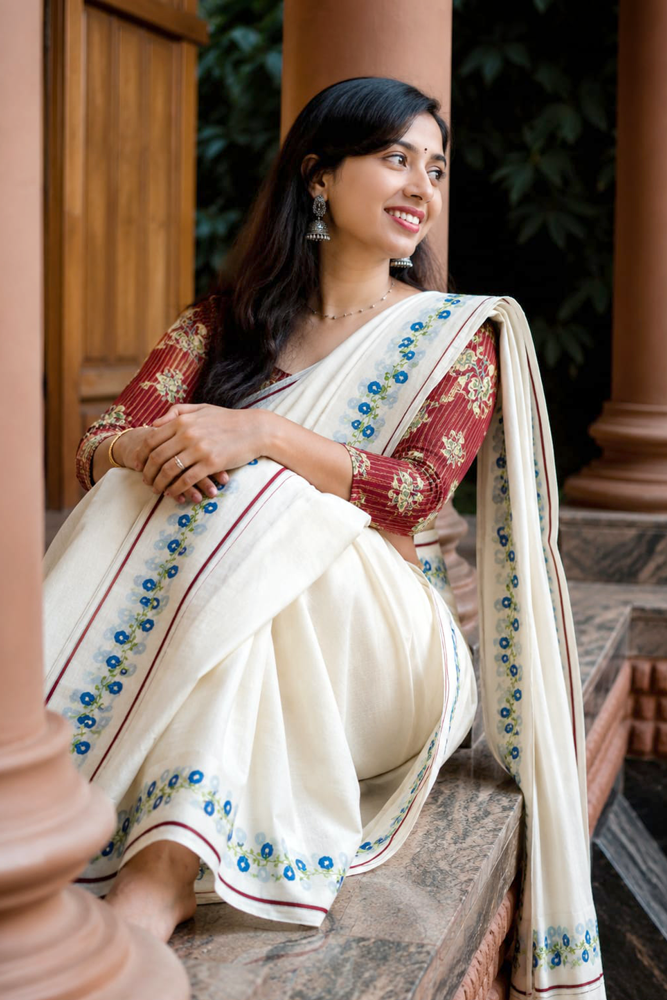 Sankupushpam -Raga - beautiful Kerala traditional sett mundu that blends Kerala heritage with comfort and style.