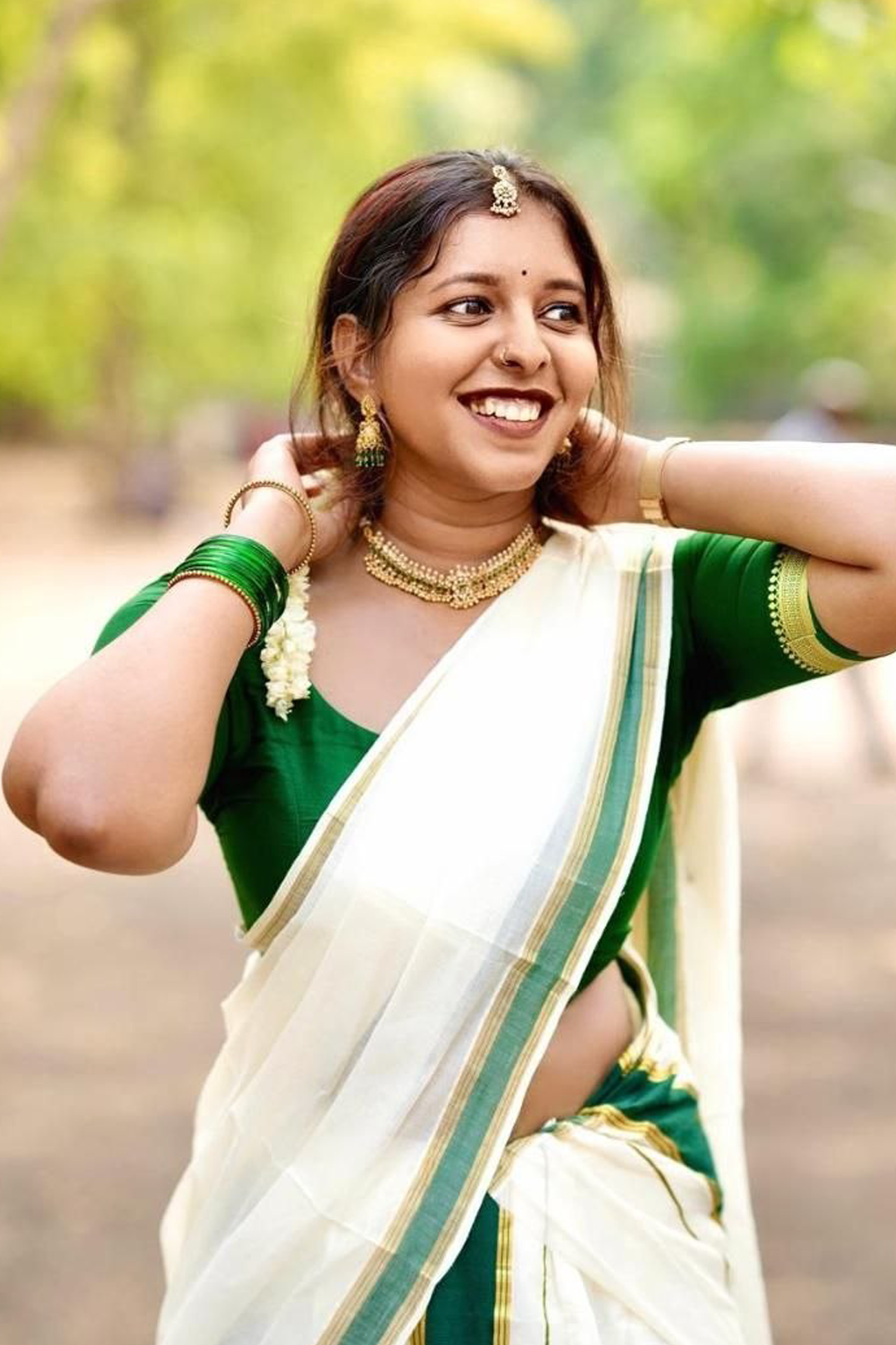 Vrinda - Premium Pure Cotton  Sett Mundu Set with Matching Blouse