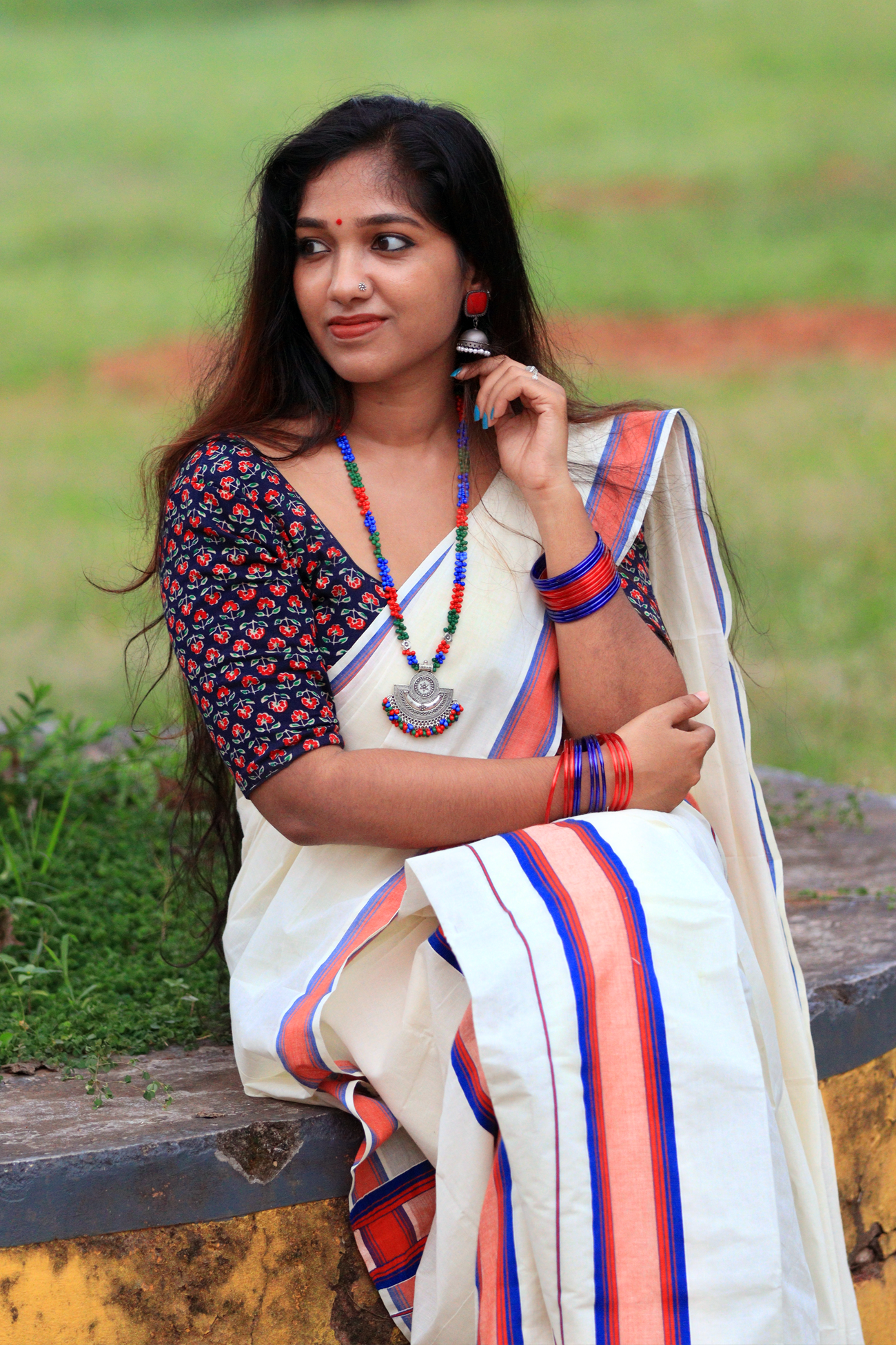 Parvana -Red & Blue Kattikkara Settu Mundu with Printed Blouse Material