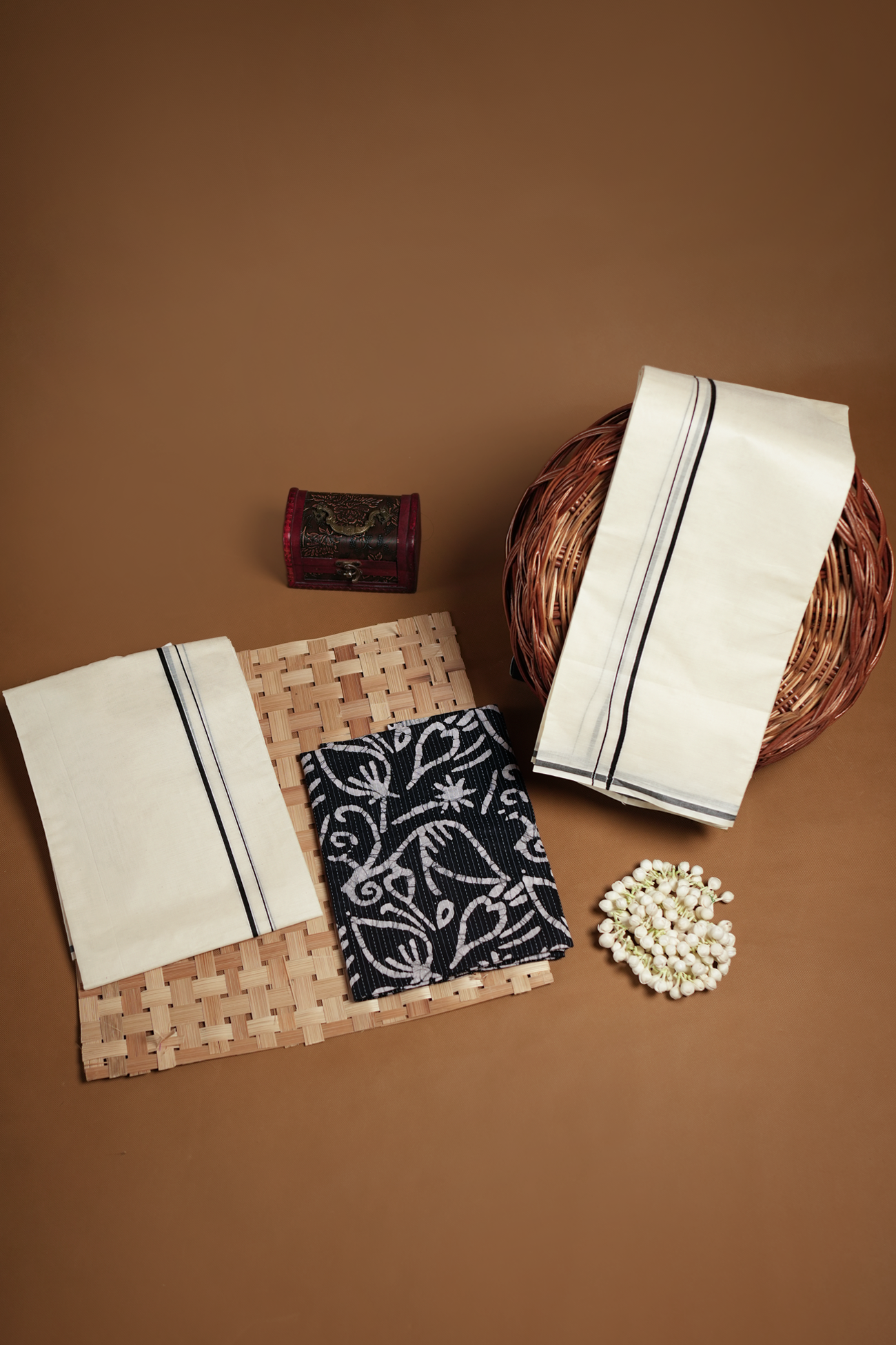 Kantha- Black Puliyilakkara Settumund with Kantha Cotton Blouse Material