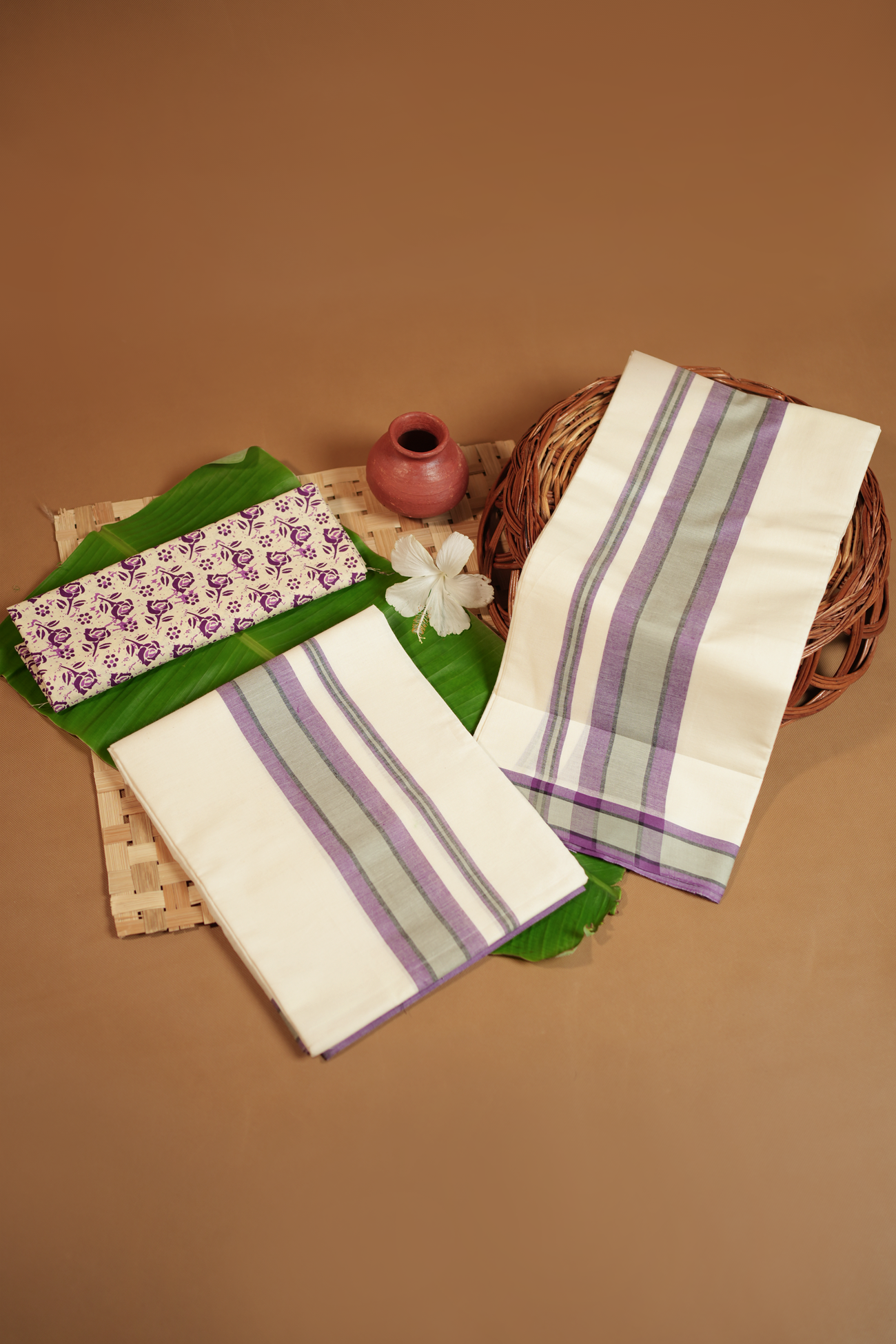 Apsara - Premium Mulloth Settumundu with Matching Cotton Blouse Material