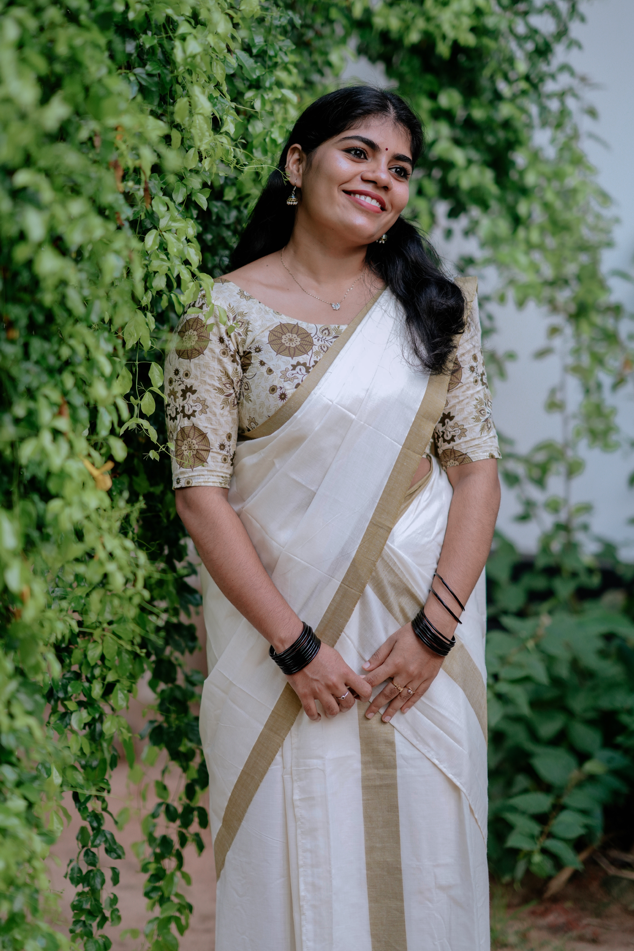 Vamika- Traditional settmundu with printed blouse material