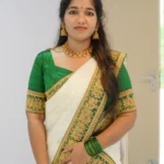 Swayamvara Settumundu with Green & Gold Border and Matching Blouse Material